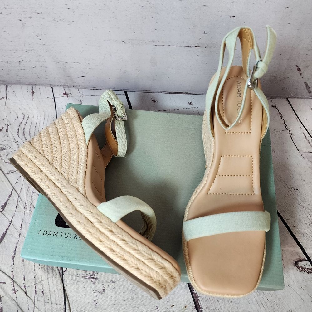 Adam Tucker by Me Too Whitley Espadrille Sandal Wedges - 9.5 NIB